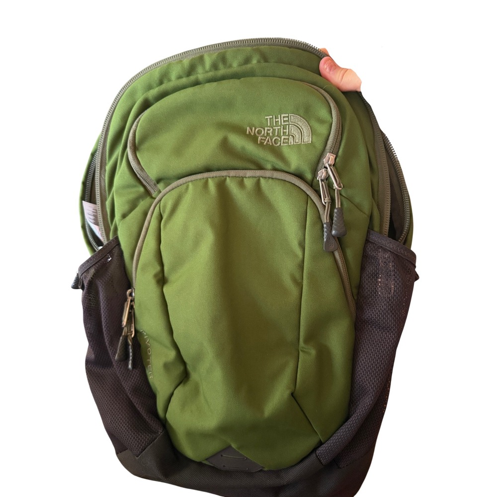 The North Face Pivoter Backpack Unisex OS Green Excellent FlexVent Laptop Bag